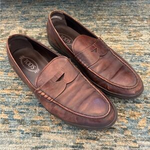 Tod’s brown loafers